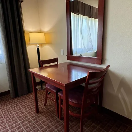Hotel Ramada By Wyndham College Station Exterior foto