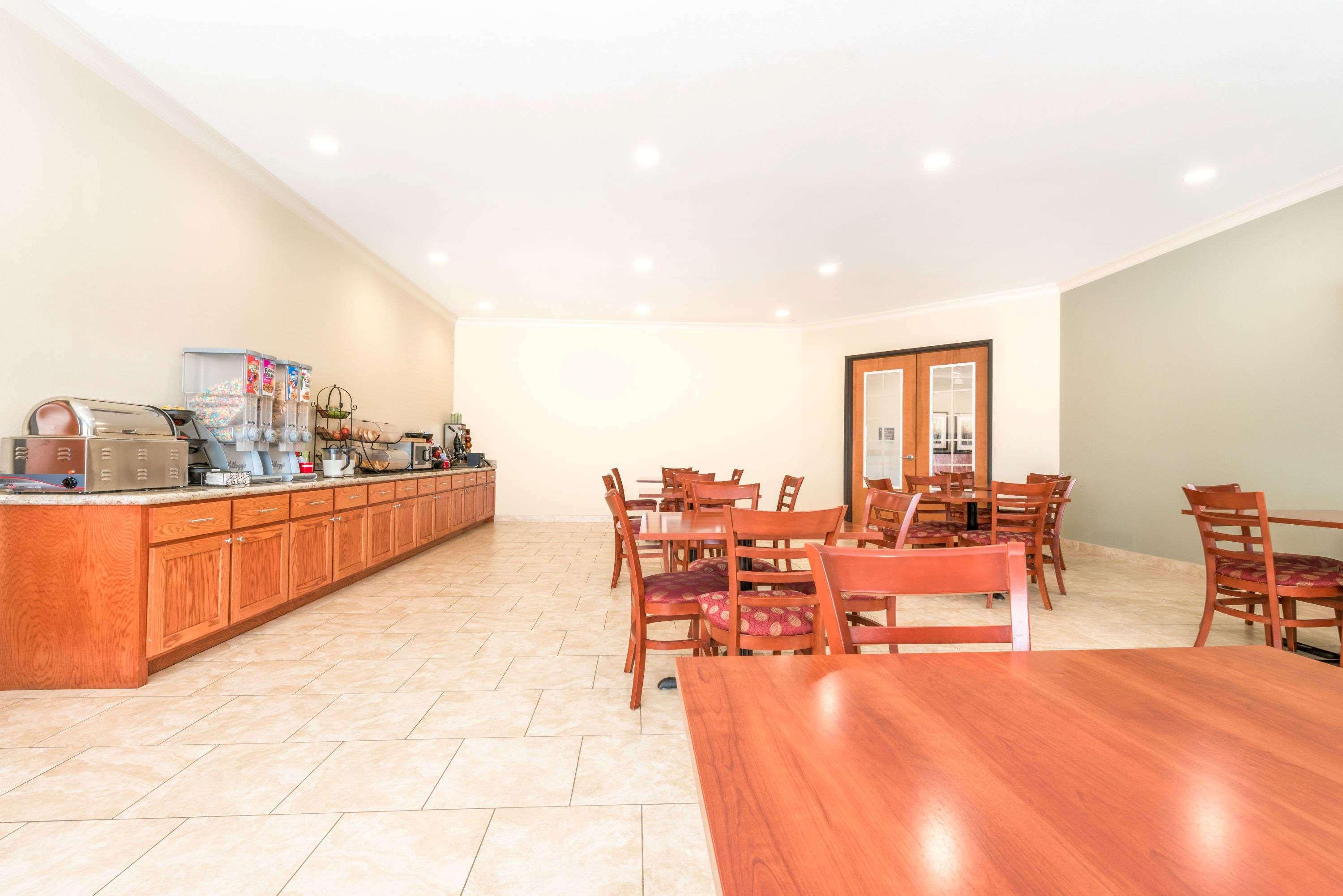 Ramada By Wyndham Hotel