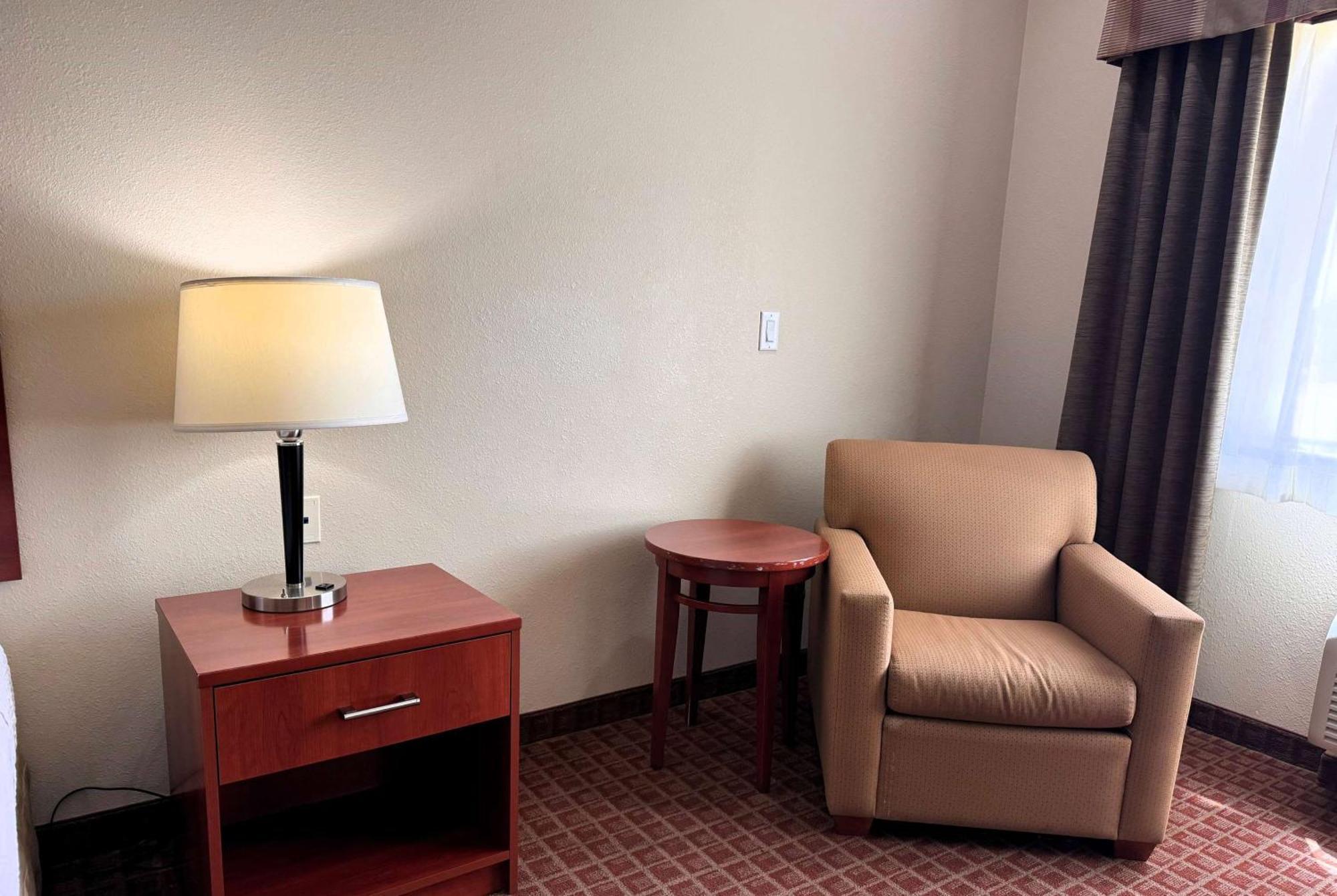 Ramada By Wyndham Hotel 3*