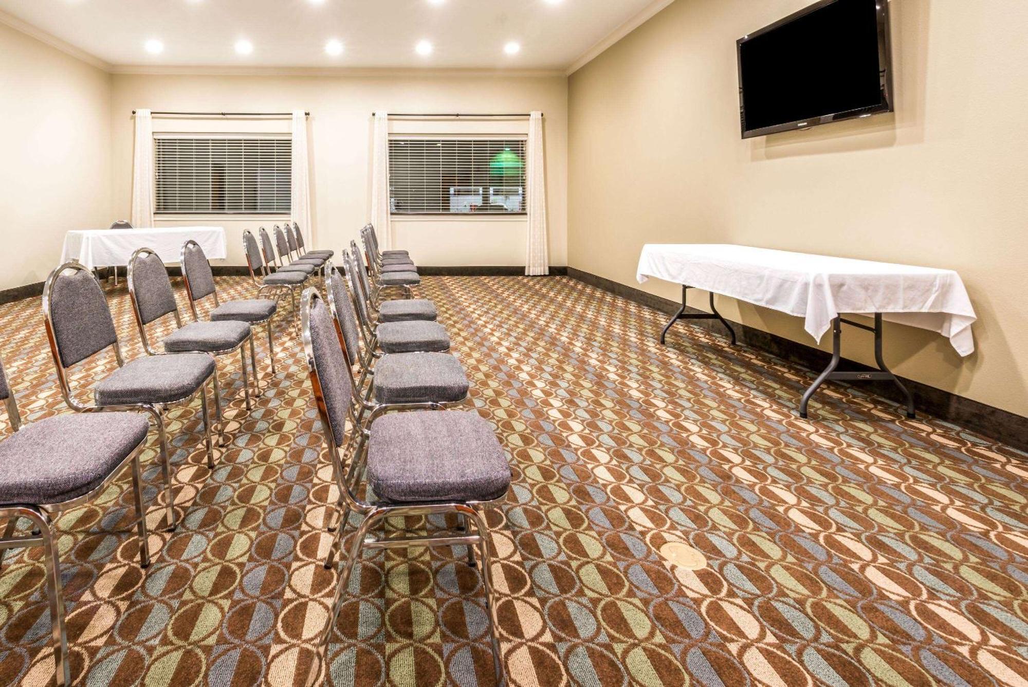 Ramada By Wyndham 3* College Station