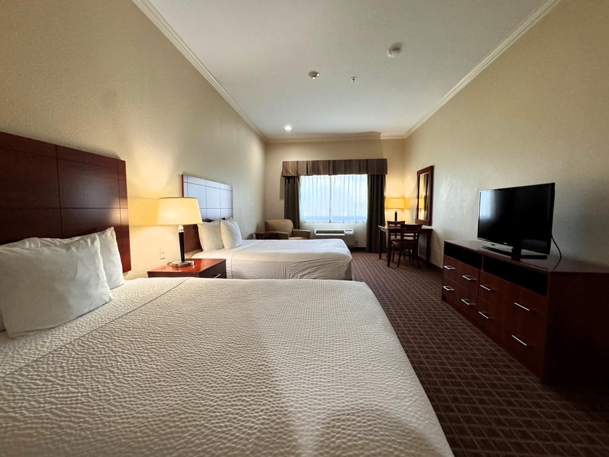 Ramada By Wyndham 3*