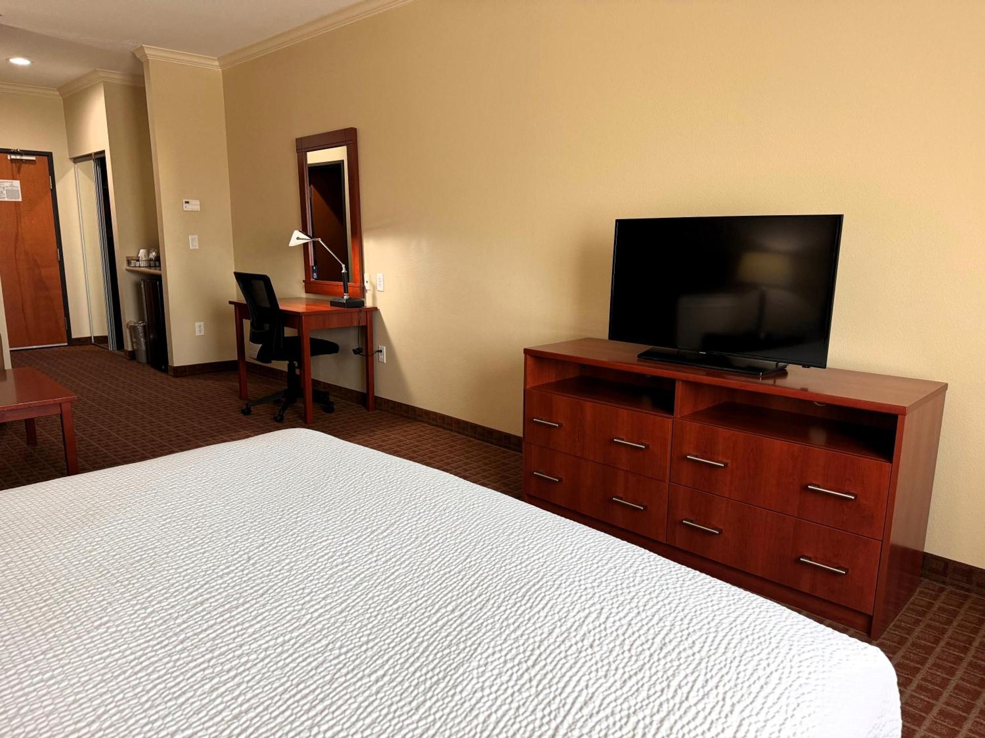 Ramada By Wyndham Hotel 3*