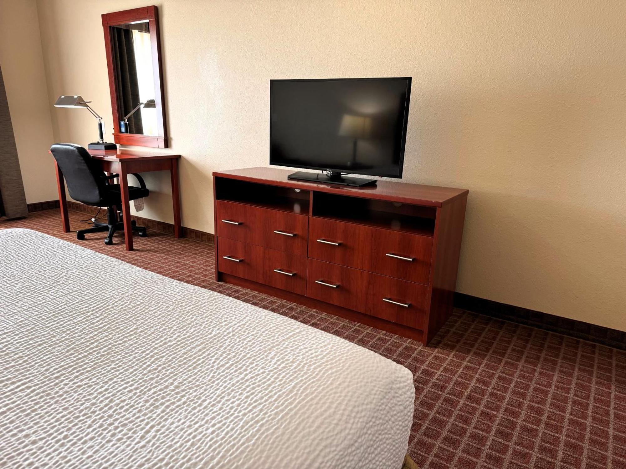 Ramada By Wyndham College Station