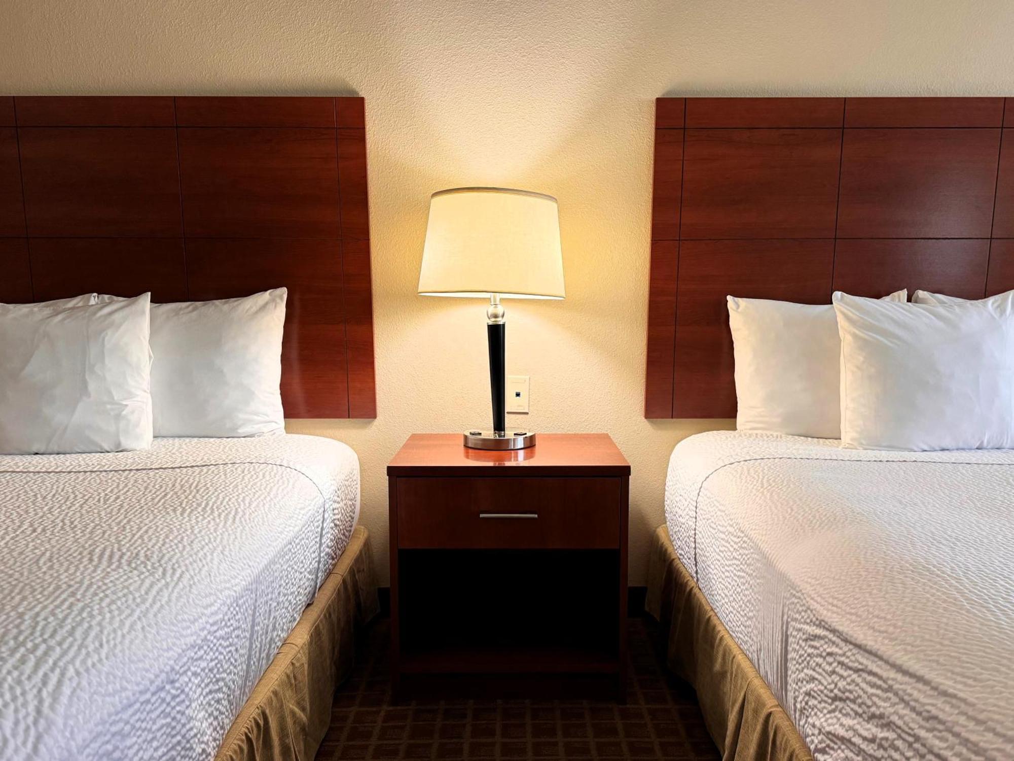 Ramada By Wyndham Hotel 3*